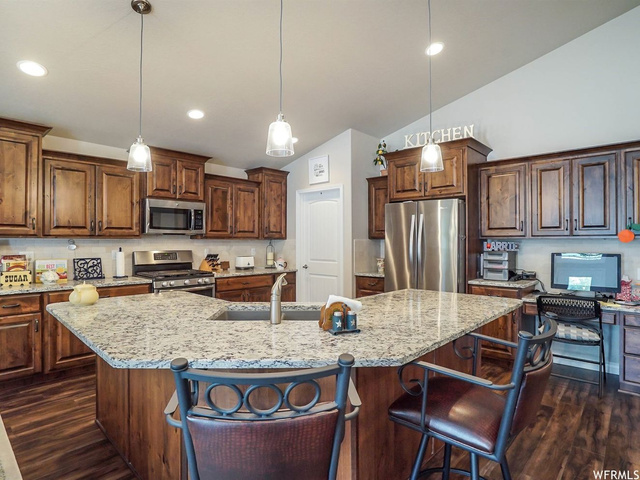 2588 W 1725 N, Clinton, UT 84015 — photo 11