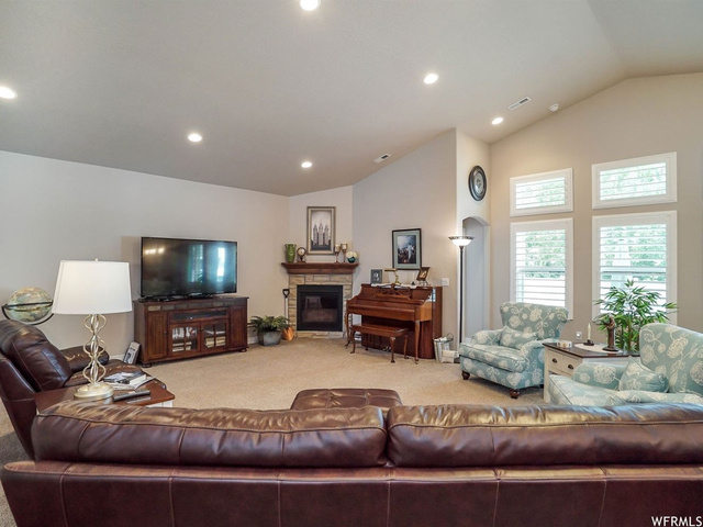 2588 W 1725 N, Clinton, UT 84015 — photo 6