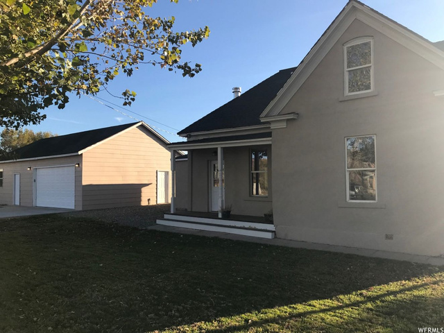 209 E 300 N, Richfield, UT 84701 — photo 6