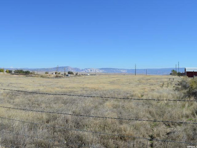 5237 S 3150 E, Vernal, UT 84078 — photo 4