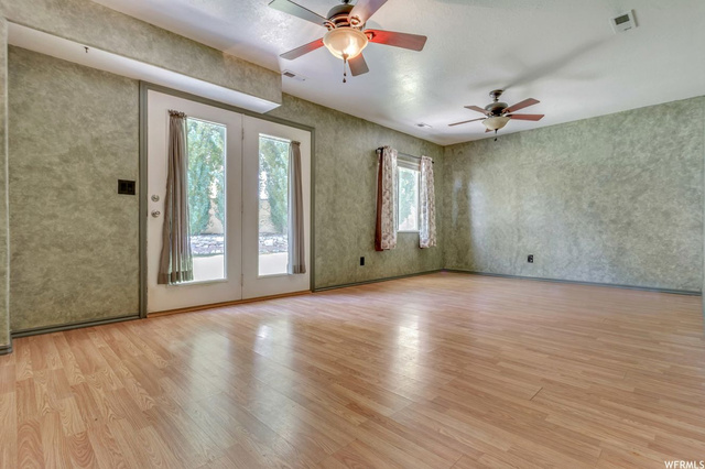 872 W 1220 N, Clinton, UT 84015 — photo 11