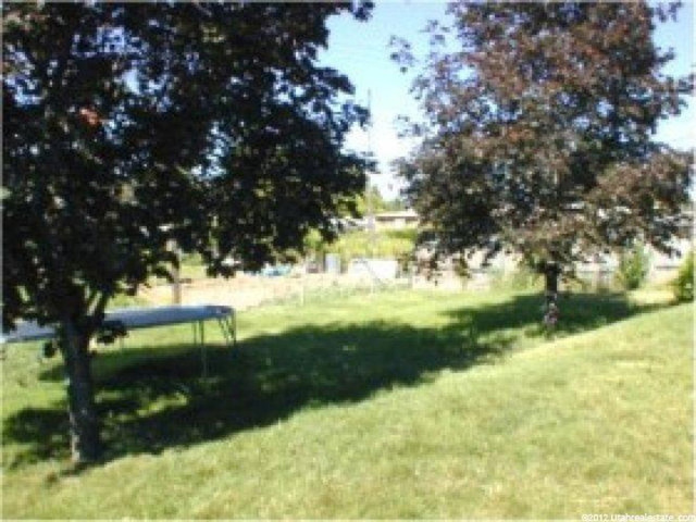 1439 Marilyn Dr, Layton, UT 84041 — photo 2