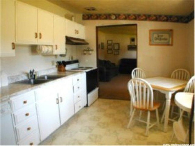 1439 Marilyn Dr, Layton, UT 84041 — photo 4