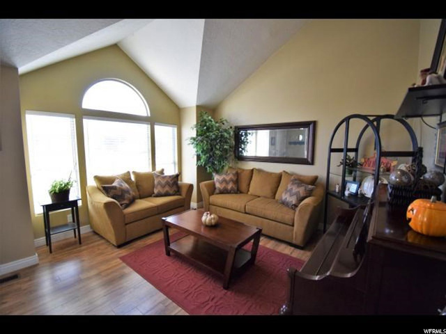 879 E Avila Dr, Sandy, UT 84094 — photo 2