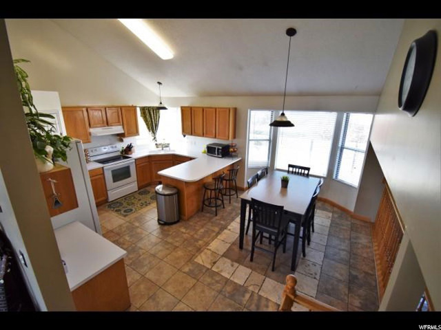 879 E Avila Dr, Sandy, UT 84094 — photo 7