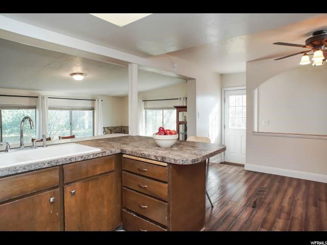 674 W 2240 N, Clinton, UT 84015 — photo 5