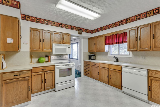 2546 W 6000 S, Roy, UT 84067 — photo 9