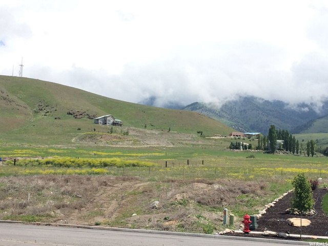 789 E 600 N, Hyde Park, UT 84318 — photo 7