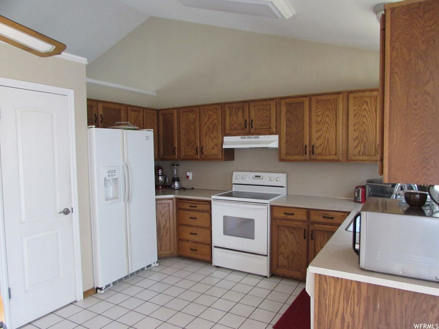 1901 N 285 W, Layton, UT 84041 — photo 10