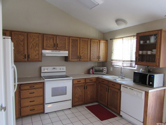 1901 N 285 W, Layton, UT 84041 — photo 11