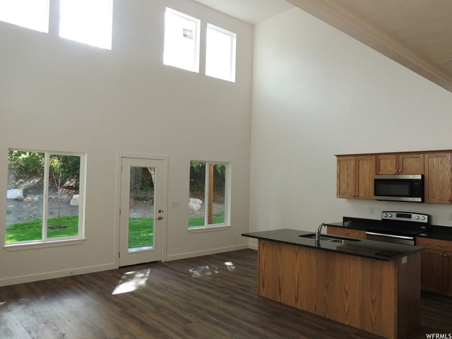 624 E 5400 E #1, Murray, UT 84107 — photo 5