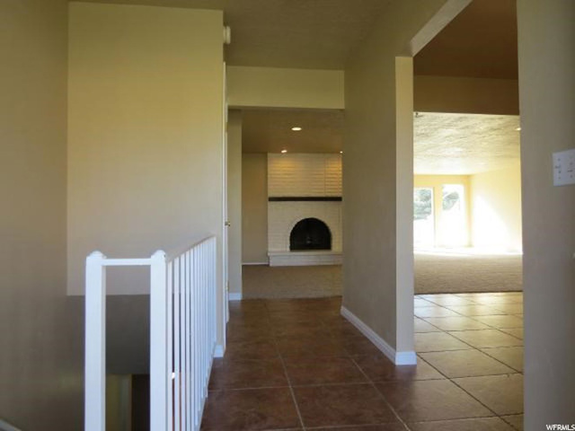 1848 E Crescent View Dr, Sandy, UT 84092 — photo 3