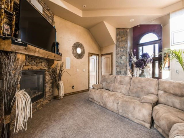 535 W 2425 N, Harrisville, UT 84414 — photo 8
