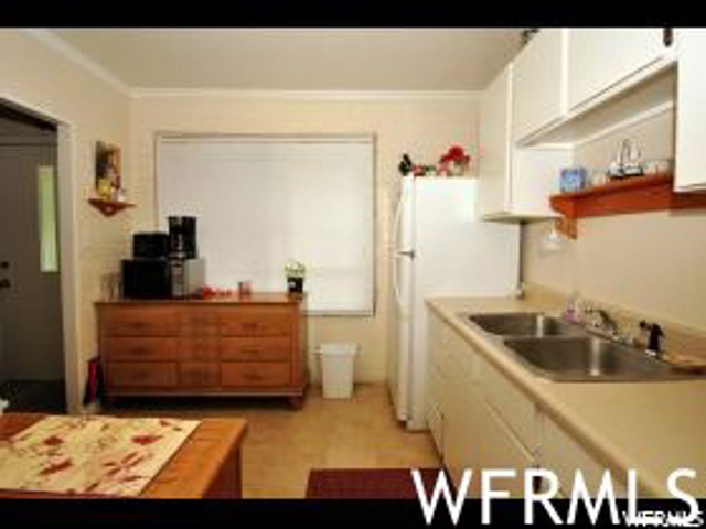 8580 S 220 E, Sandy, UT 84070 — photo 4