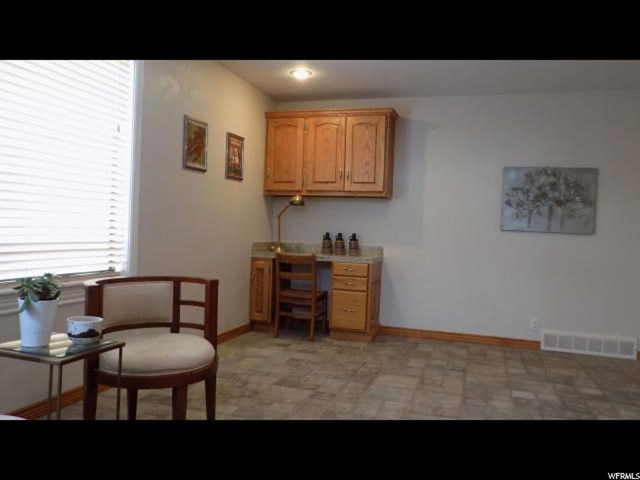 261 E Ashbrook Cir, Midvale, UT 84047 — photo 9