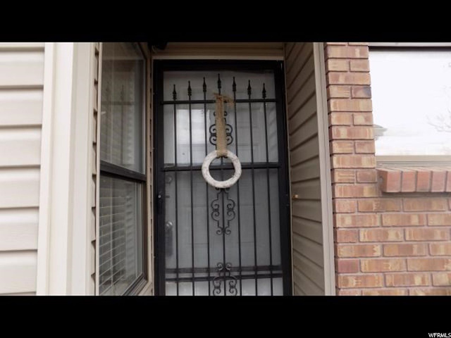 261 E Ashbrook Cir, Midvale, UT 84047 — photo 5