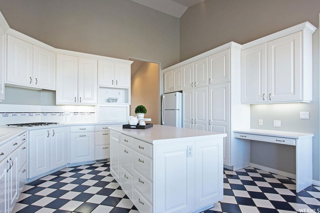84 S Bountiful Blvd, Bountiful, UT 84010 — photo 9