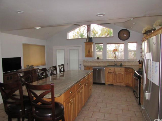988 E 400 S, Kaysville, UT 84037 — photo 8