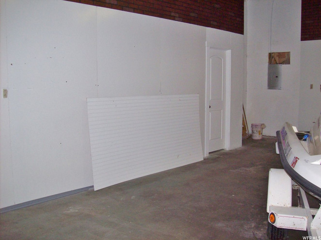 332 S 200 E, Roosevelt, UT 84066 — photo 6