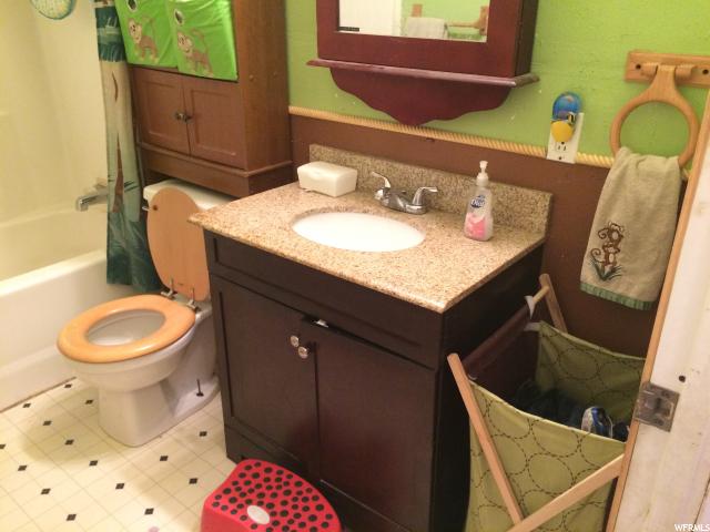 1884 E 4000 S, Naples, UT 84078 — photo 11