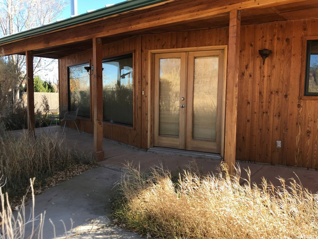 40 E 200 N, Torrey, UT 84775 — photo 9