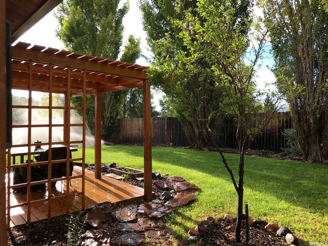 40 E 200 N, Torrey, UT 84775 — photo 12