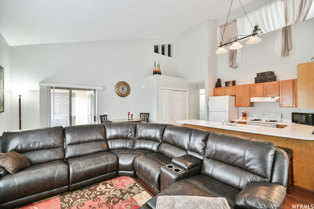 9237 S Jefferson Cv, Sandy, UT 84070 — photo 9