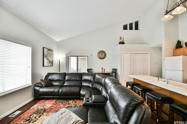 9237 S Jefferson Cv, Sandy, UT 84070 — photo 10
