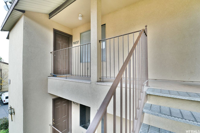 9237 S Jefferson Cv, Sandy, UT 84070 — photo 4