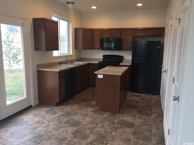 91 E 8000 S, Sandy, UT 84070 — photo 3