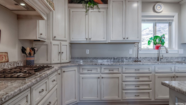 2266 E 3025 N, North Logan, UT 84341 — photo 9