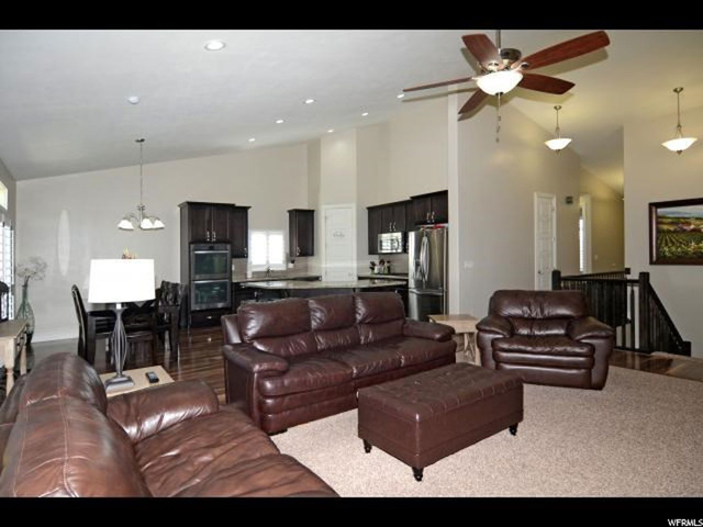 73 S Elberta Way E, Fruit Heights, UT 84037 — photo 9