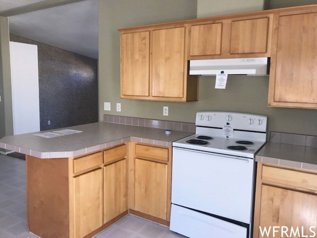 390 Molen Rd E, Ferron, UT 84523 — photo 11