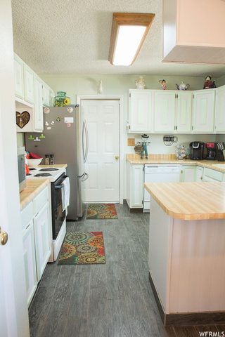 285 N 100 E, Joseph, UT 84739 — photo 12