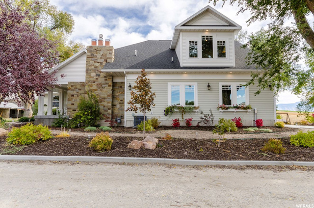 248 S 300 E, Newton, UT 84327 — photo 9
