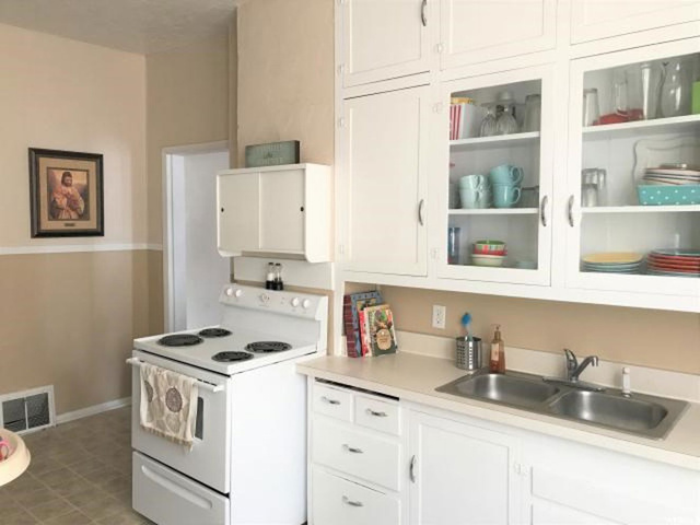 377 S 100 W, Logan, UT 84321 — photo 7