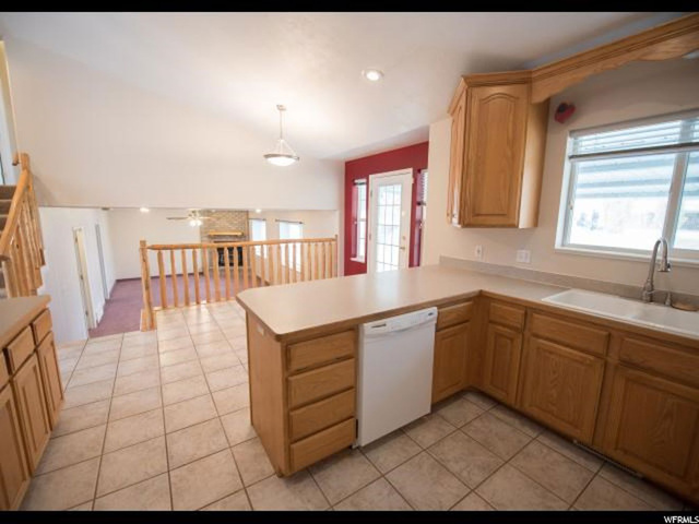 576 N 900 E, Nephi, UT 84648 — photo 10