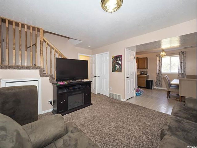 375 E 200 S #4, Kaysville, UT 84037 — photo 3