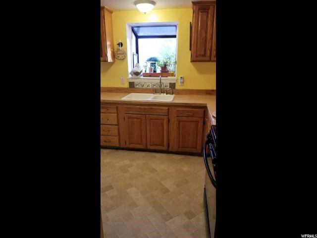 324 E 11000 S, Sandy, UT 84070 — photo 2