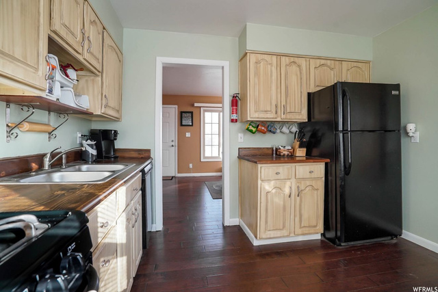 5833 S 2625 W, Roy, UT 84067 — photo 12