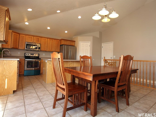 1974 S Chelemes Way E, Clearfield, UT 84015 — photo 6