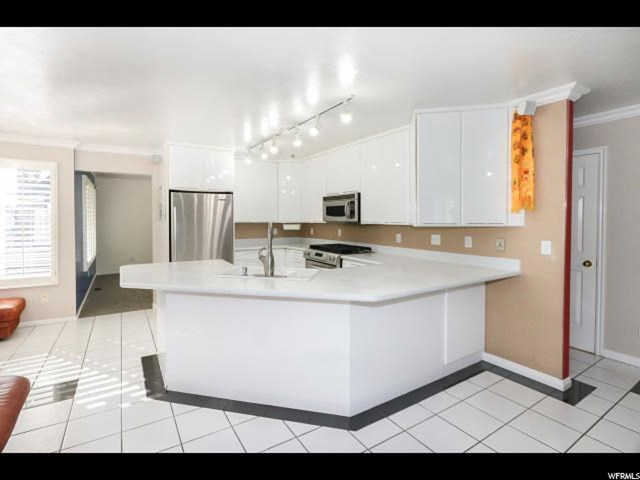 718 E 200 S, Bountiful, UT 84010 — photo 12