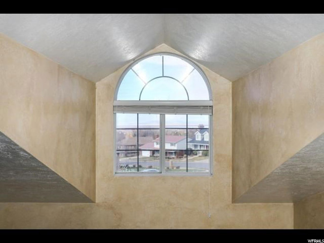 718 E 200 S, Bountiful, UT 84010 — photo 6