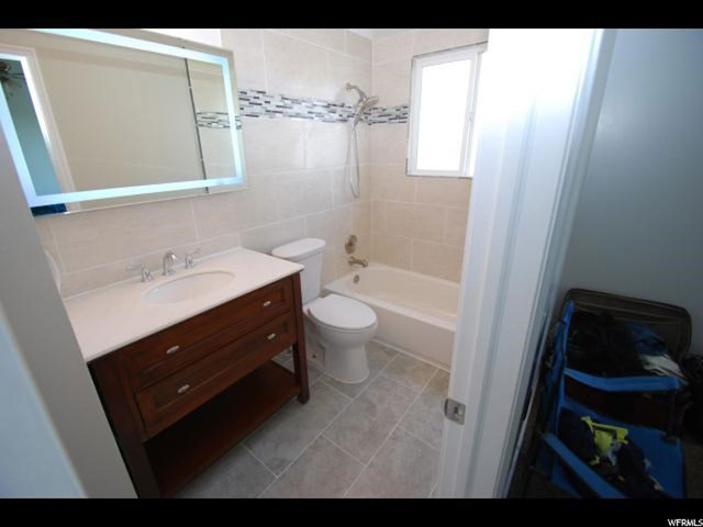 1597 N 775 W, Clinton, UT 84015 — photo 3