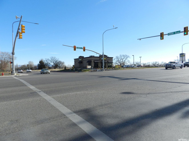 1500 E 2500 S, Vernal, UT 84078 — photo 3