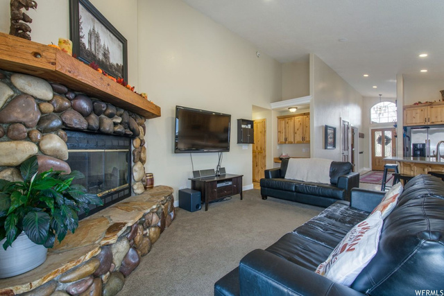 215 Creek Pl, Midway, UT 84049 — photo 2