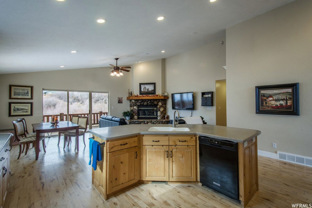 215 Creek Pl, Midway, UT 84049 — photo 7