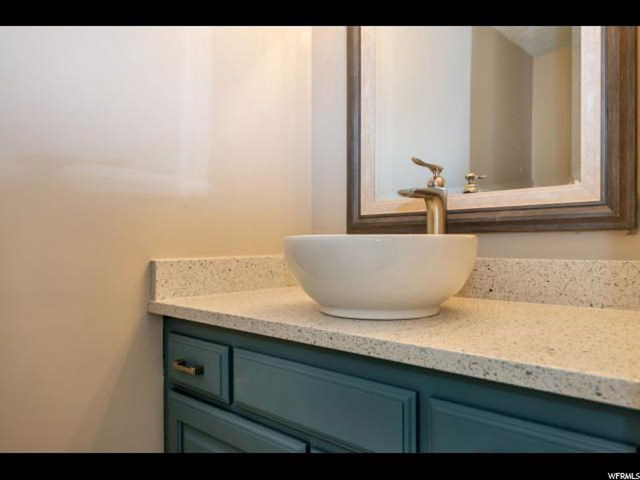 3698 Monarch Dr, Bountiful, UT 84010 — photo 12