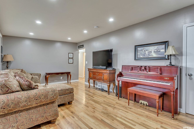 313 E 1700 S, Bountiful, UT 84010 — photo 4