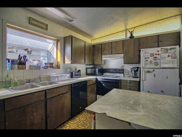 832 E Enchanted Dr, Midvale, UT 84047 — photo 7